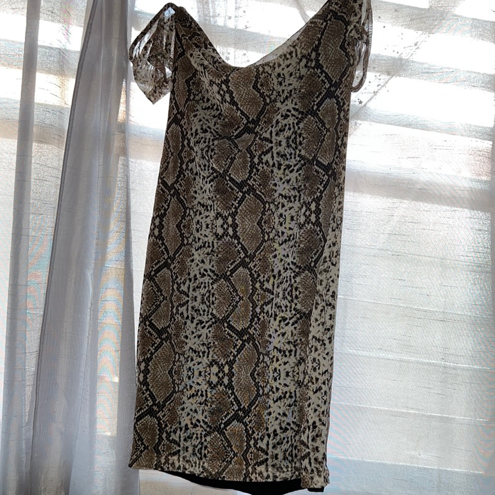 worn once for birthday pictures